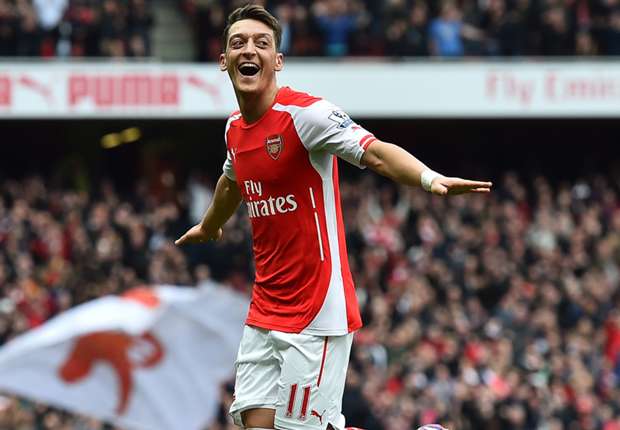 姆巴佩西甲第15轮狂轰3球，助皇马3-0胜毕巴，状态惊人，成为当世足坛第一人。（西甲第15轮，姆巴佩帽子戏法助皇马3-0毕巴，状态惊艳，直指当今足坛第一人）